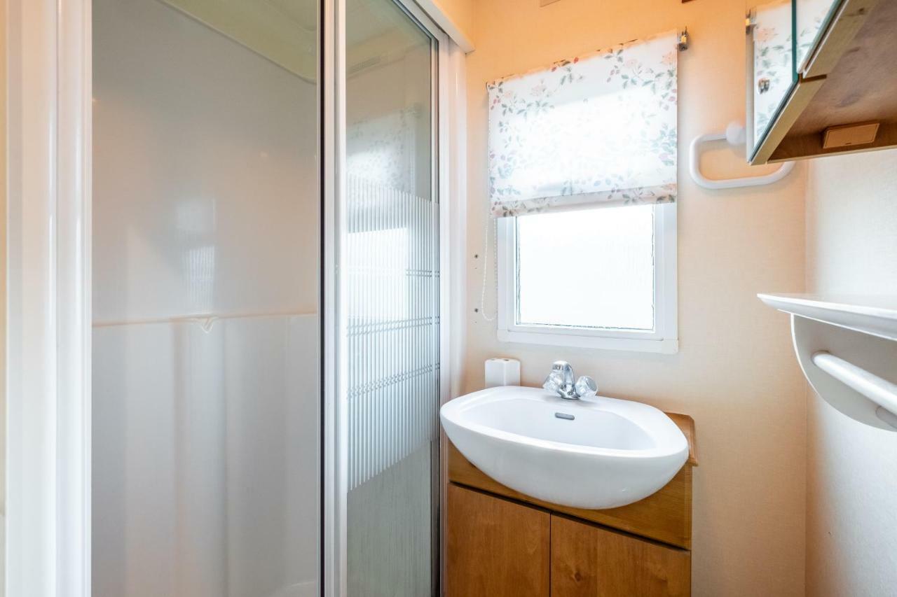 Caravan Beach Holiday Hotel Saint Osyth Kültér fotó